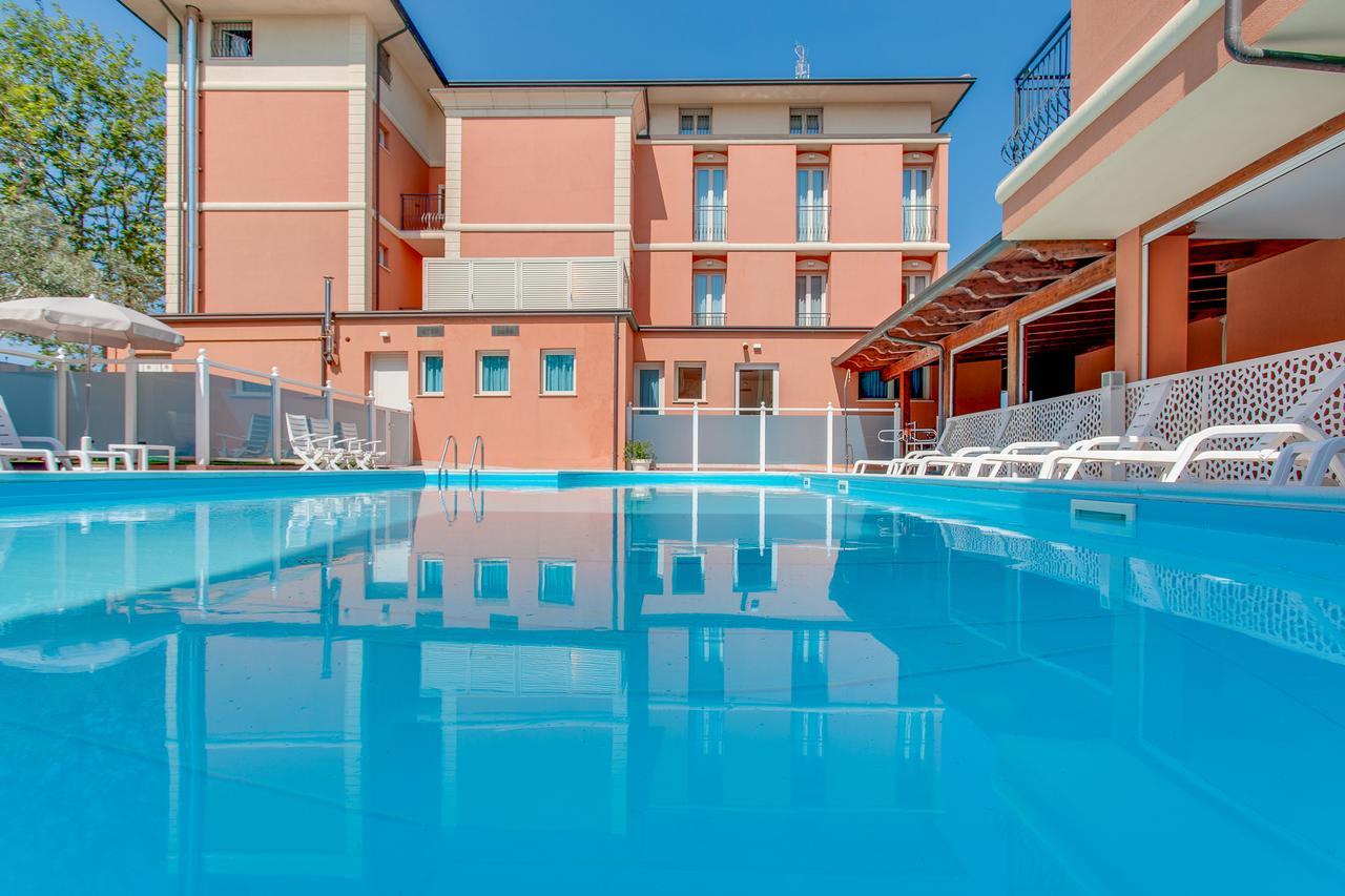 Hotel De La Ville Cesenatico Exteriér fotografie